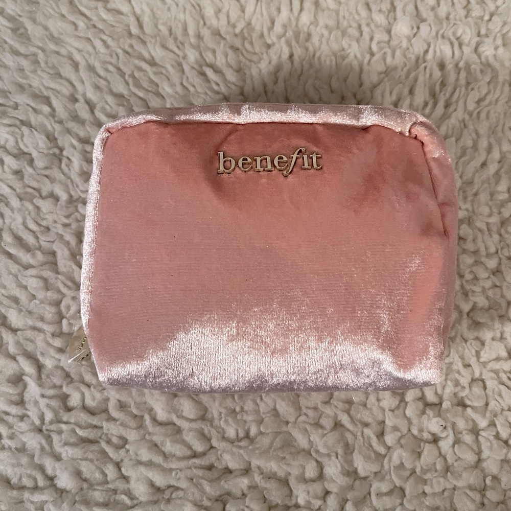 New Benefit Cosmetics Makeup Bag